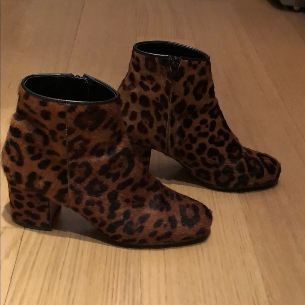 Zara leopard print faux fur booties